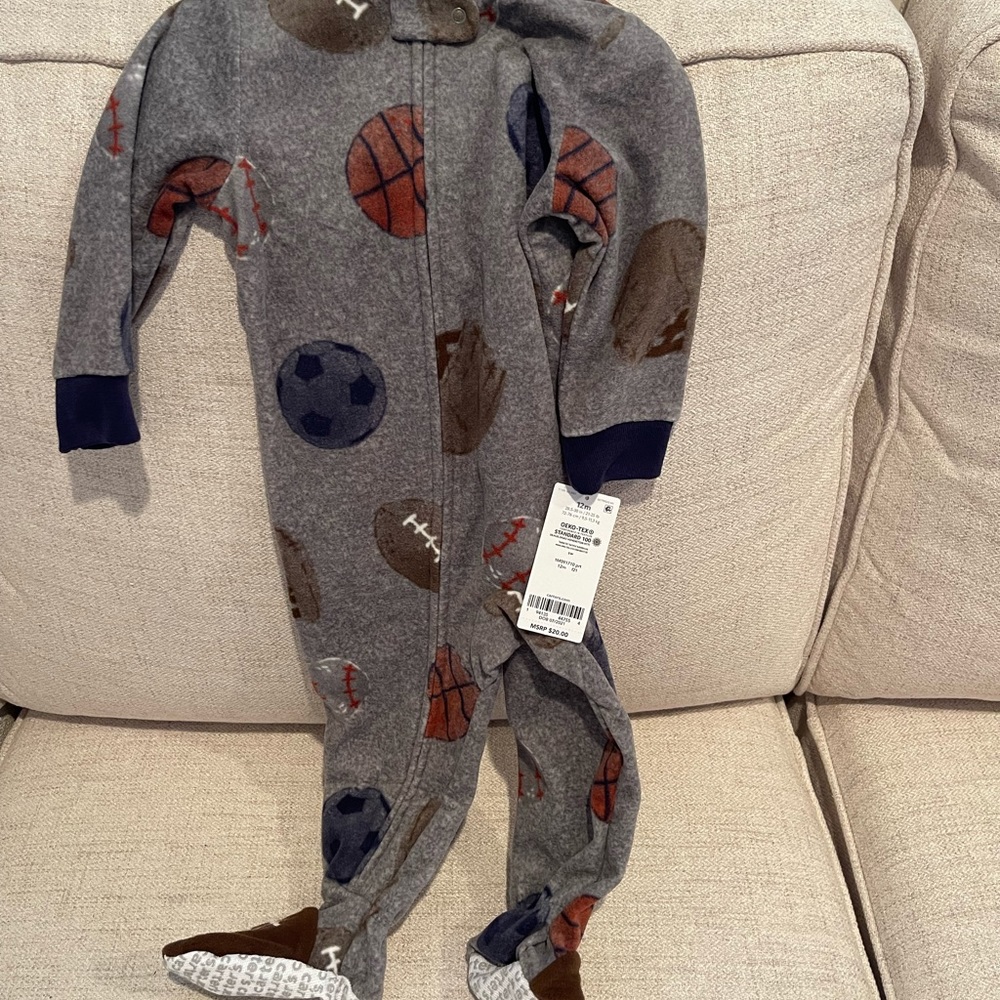 New with Tags Carters Fleece Pajamas 12 months